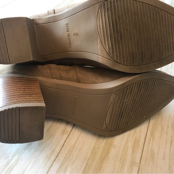 Preowned Mark laser cut brown leather ankle boots size 9 fall country western - Picture 4 of 4